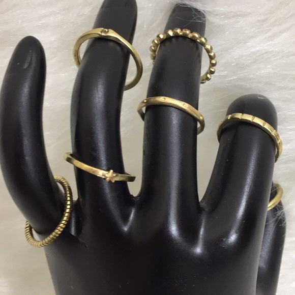 🌹7pc Matted Gold Tone Stacking Rings Set - Picture 3 of 12